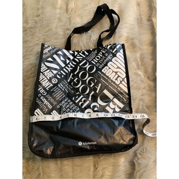 Lululemon Reusable Bag Black and White Print - Picture 4 of 5